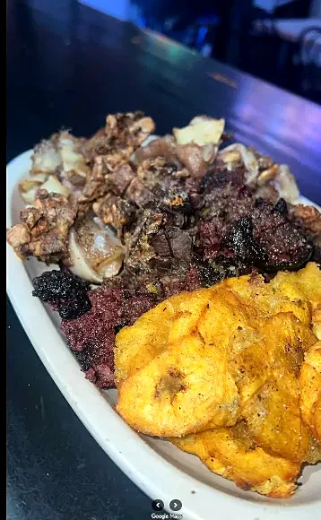 Fritada mixta amb tostones